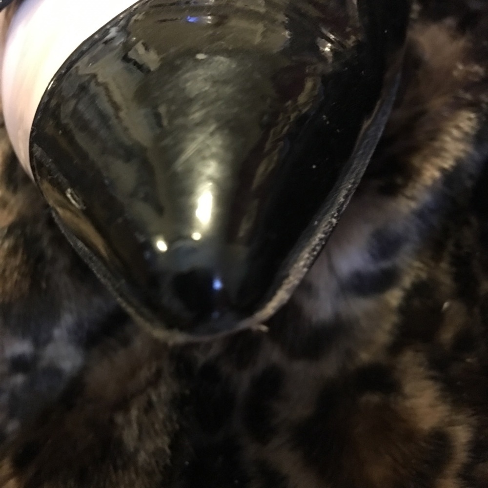 Miu Miu nude and black patent leather flats!  SEXY - Picture 7 of 8